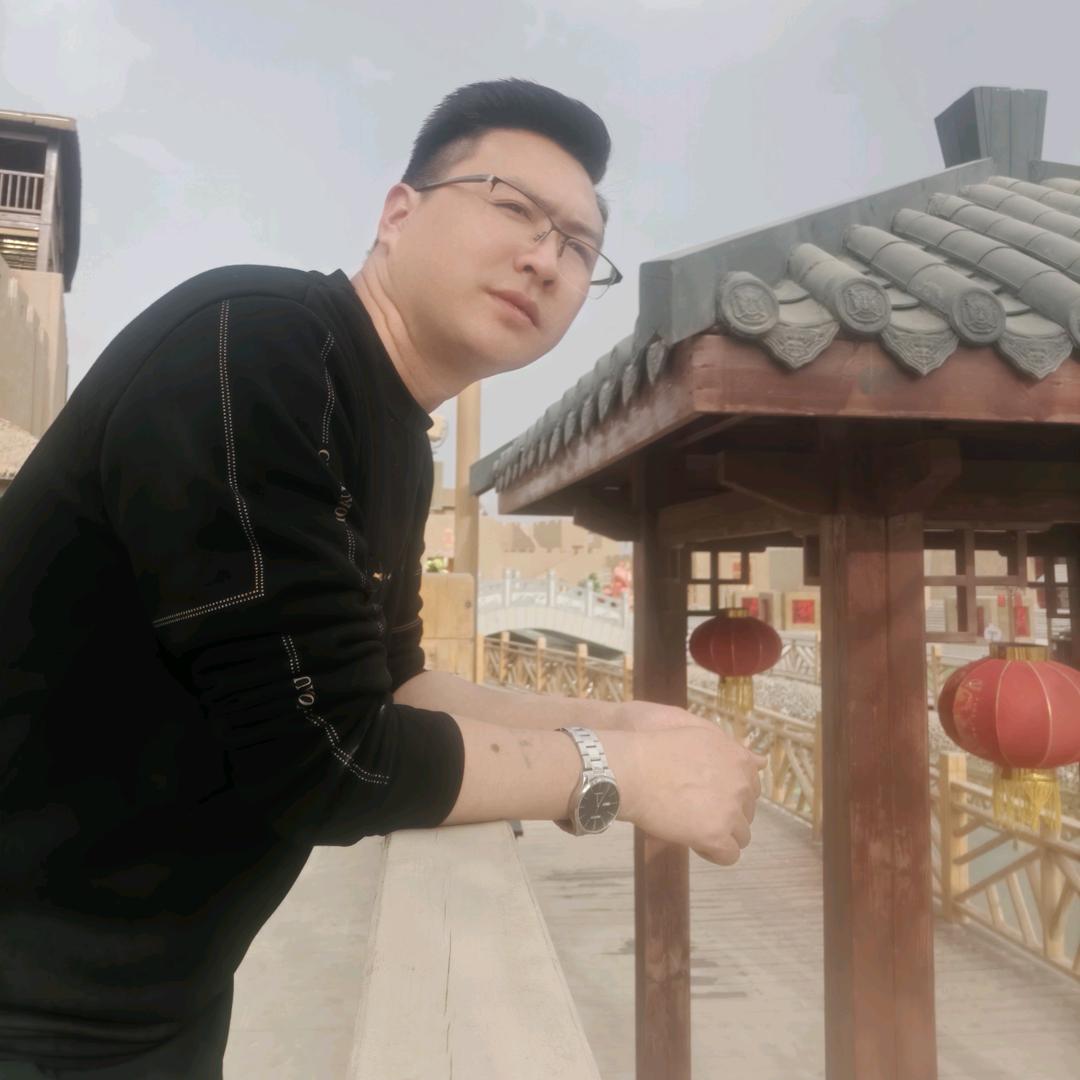 喀什全屋定制工厂刘掌柜