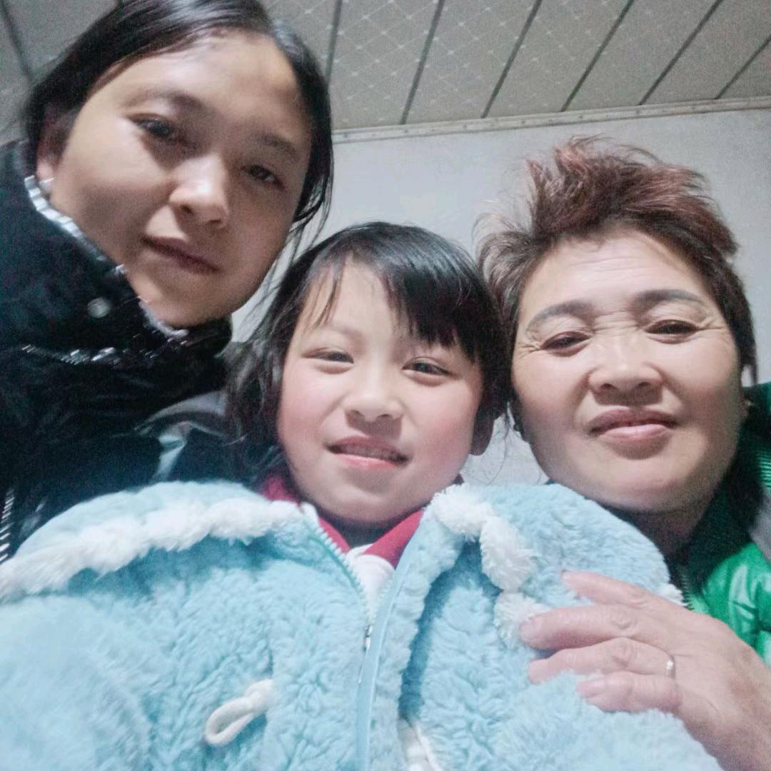 浪迹天涯海角的野蛮吖头，杜家苗妹妹