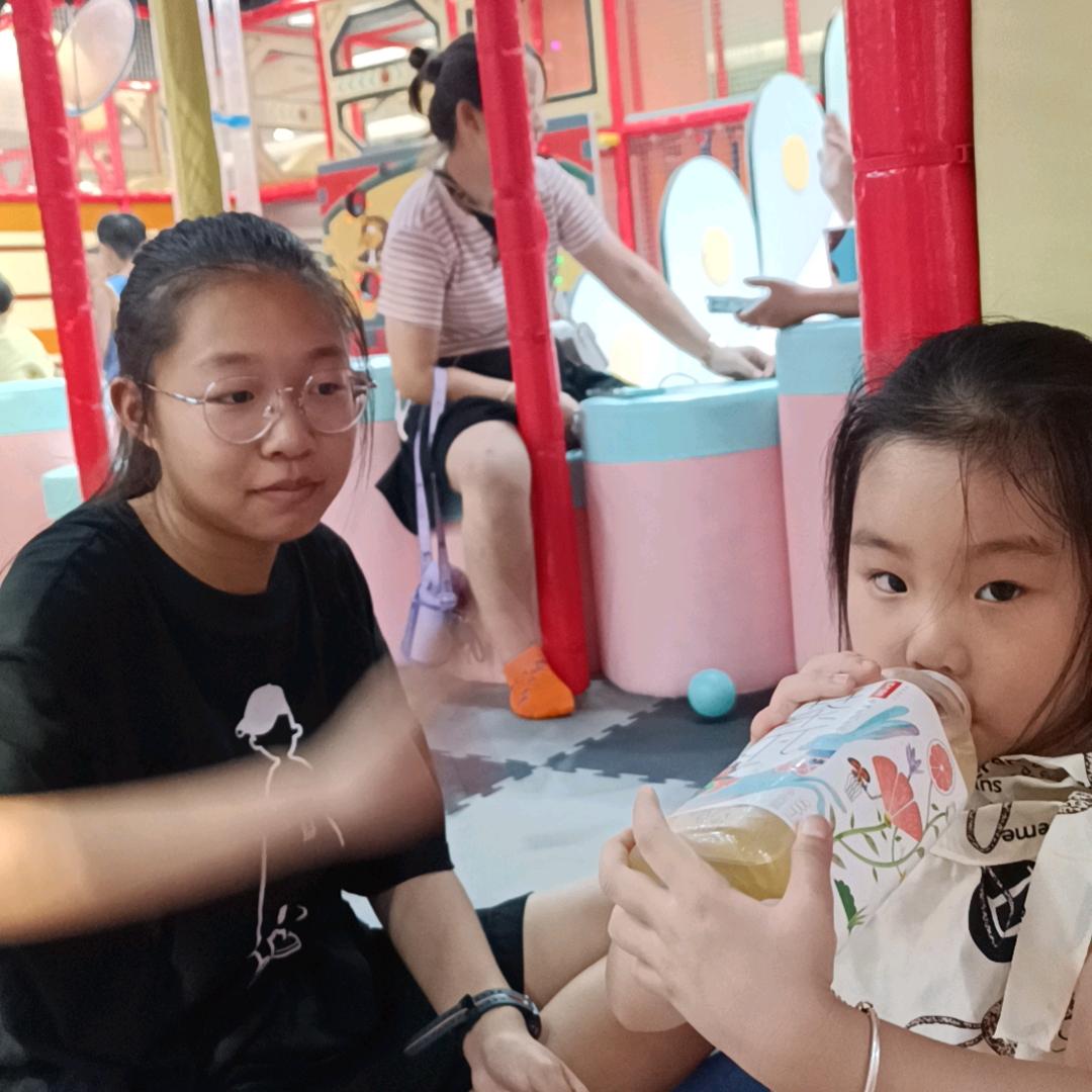 佳慧佳欣