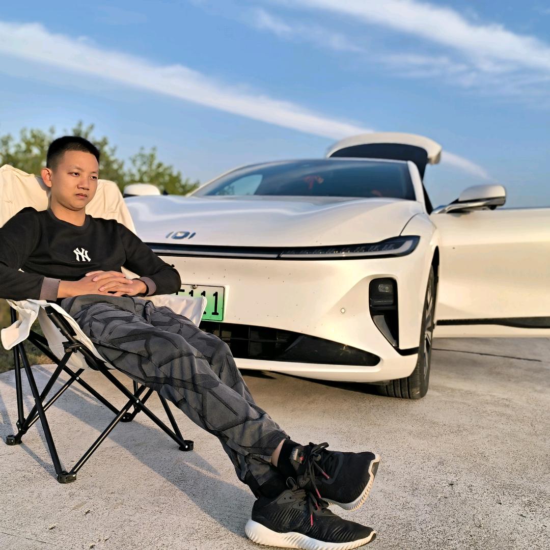 看新房 找小洋