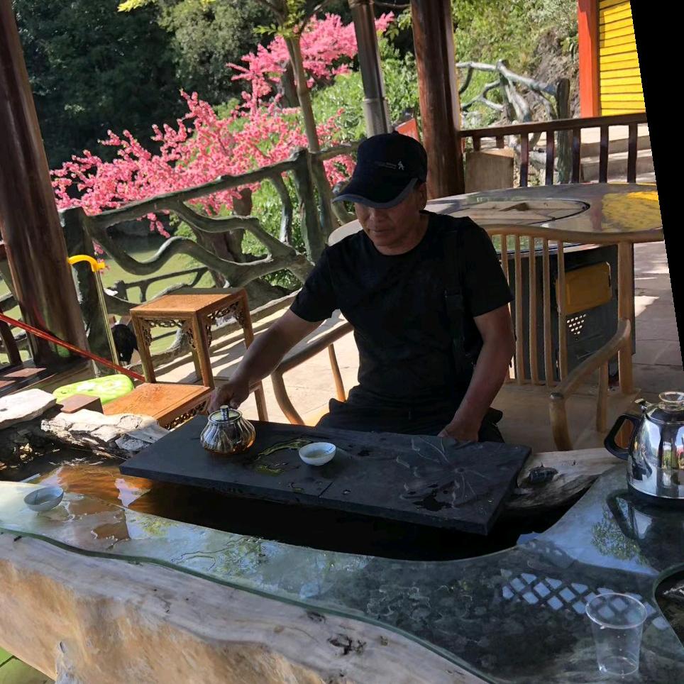 李。