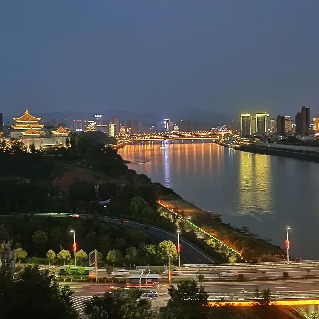 南方里二楼开开