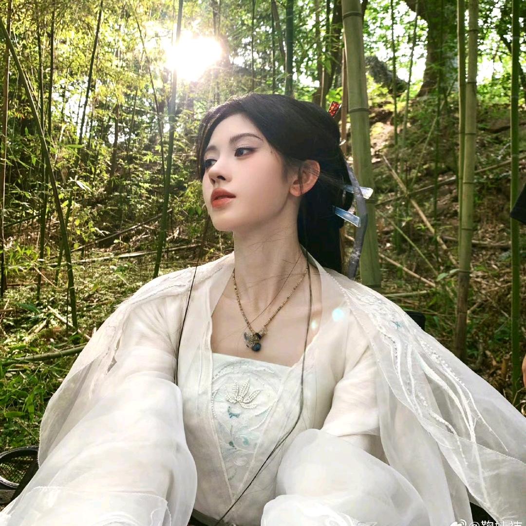 鞠婧染/🦋（上学中）