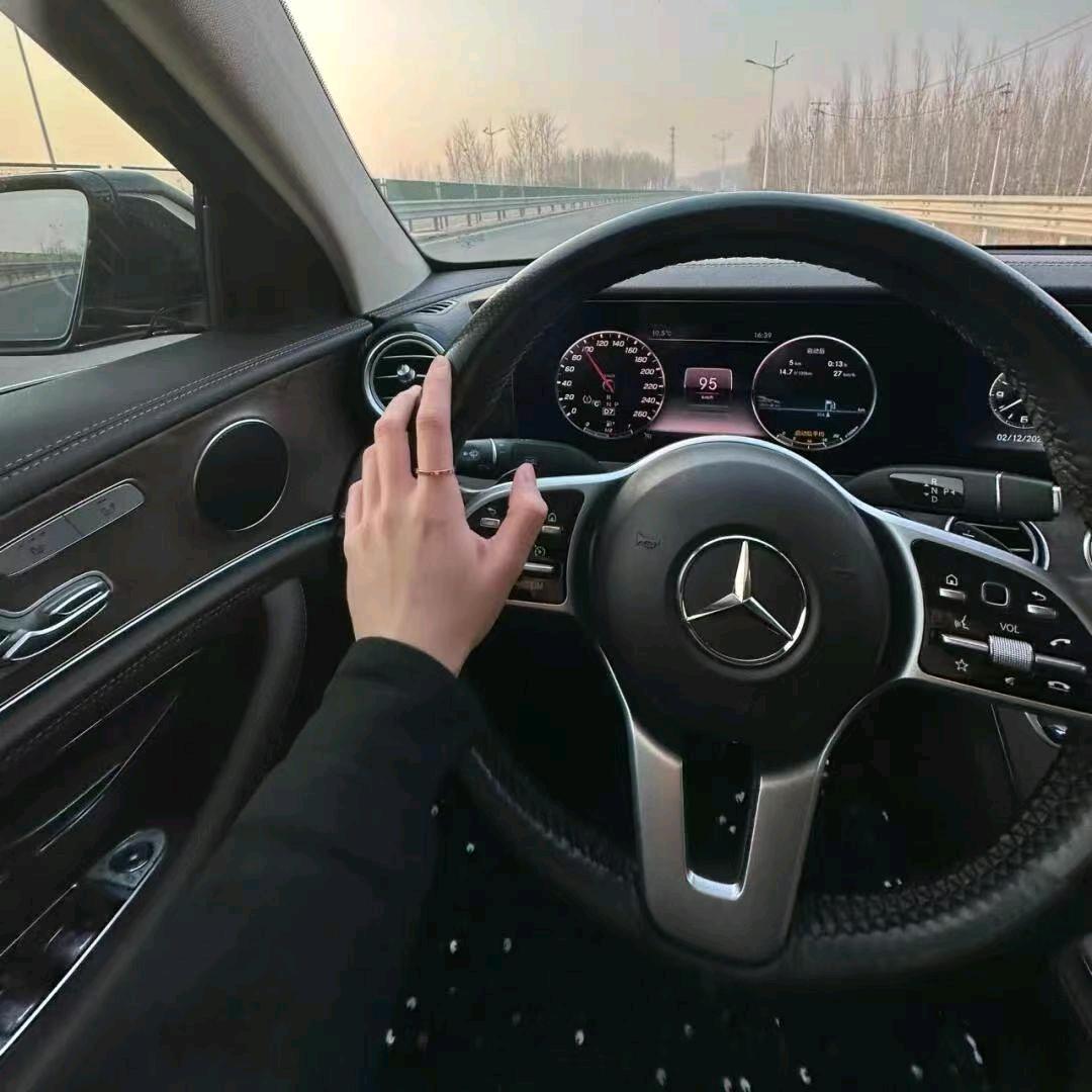 卖汽车的梁老师