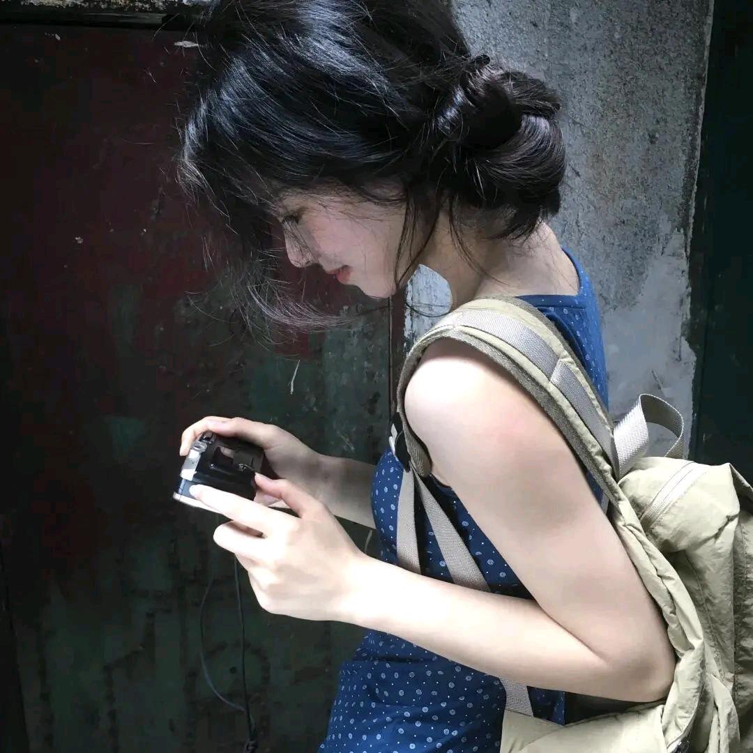 小Y