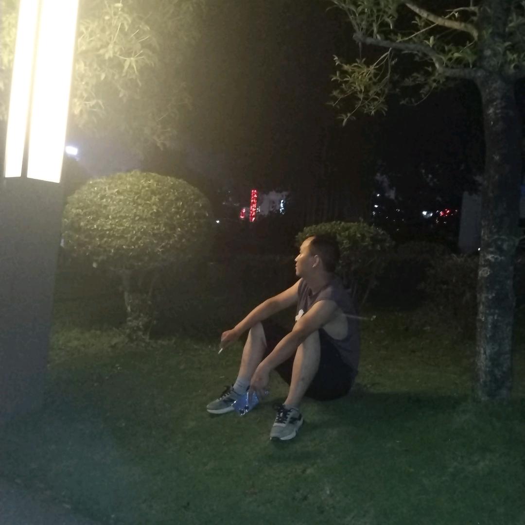 小朋友的监护人