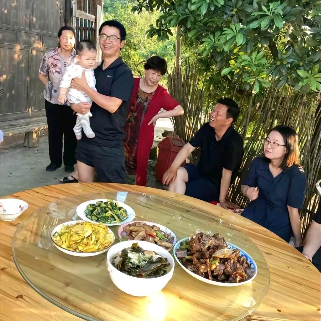 厦门市殷亚炀百货店