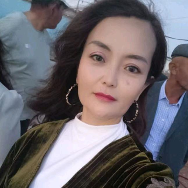 开心果💕