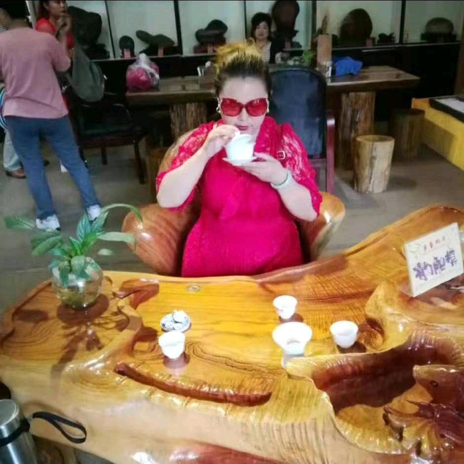 真爱何二姐何红英