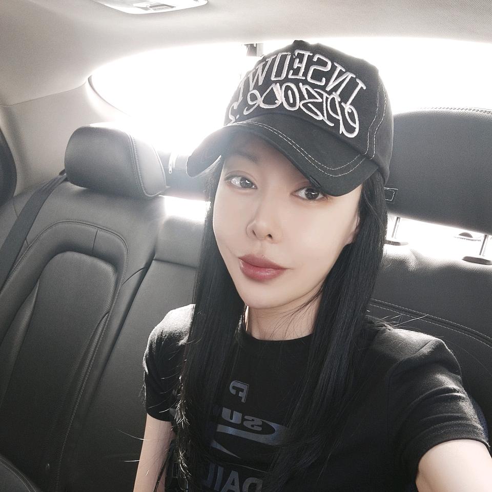 L  .  L  可丽买手店