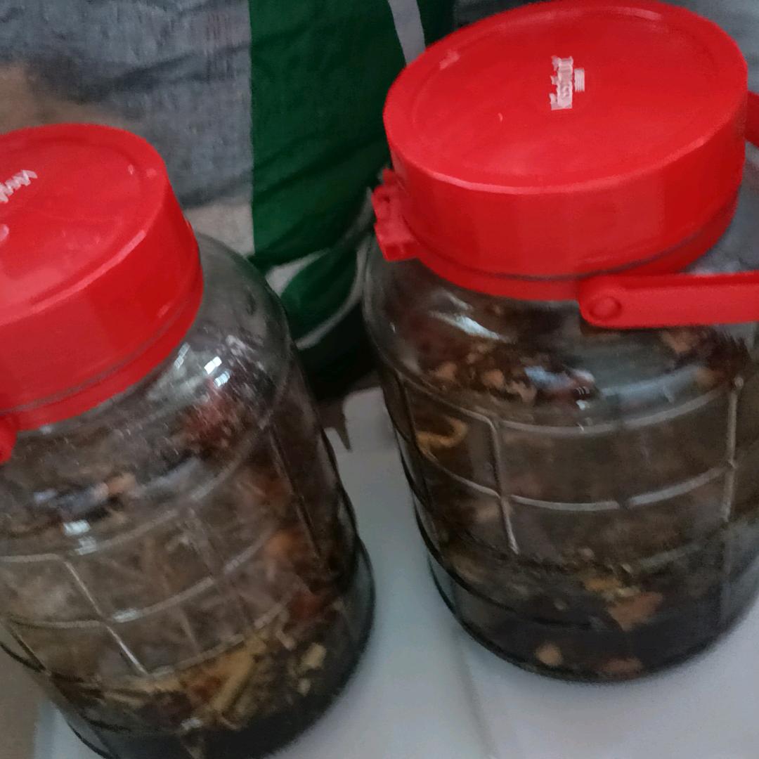 欢张天空很灰暗