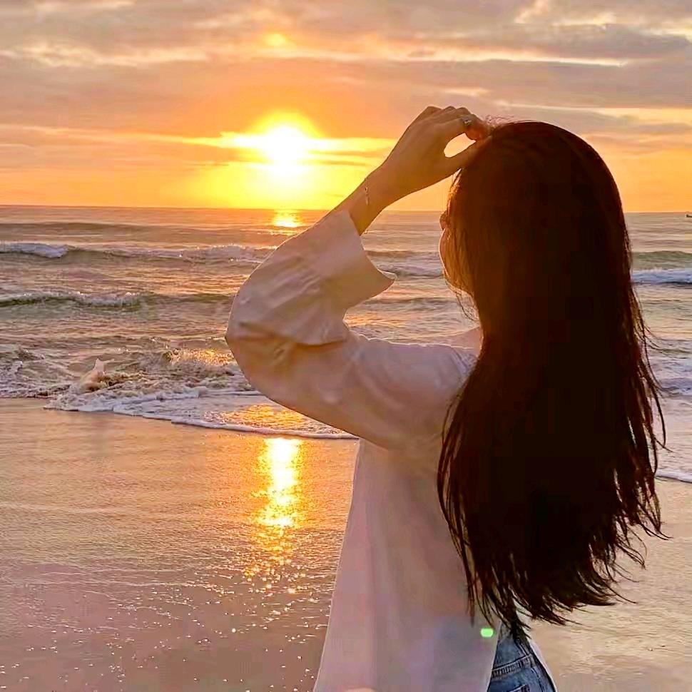 姑娘叫小芳