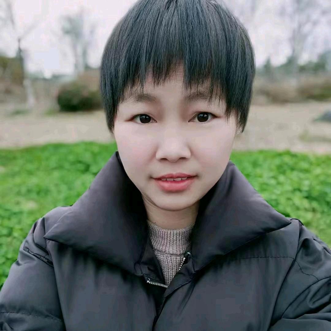 艳艳摆摊记