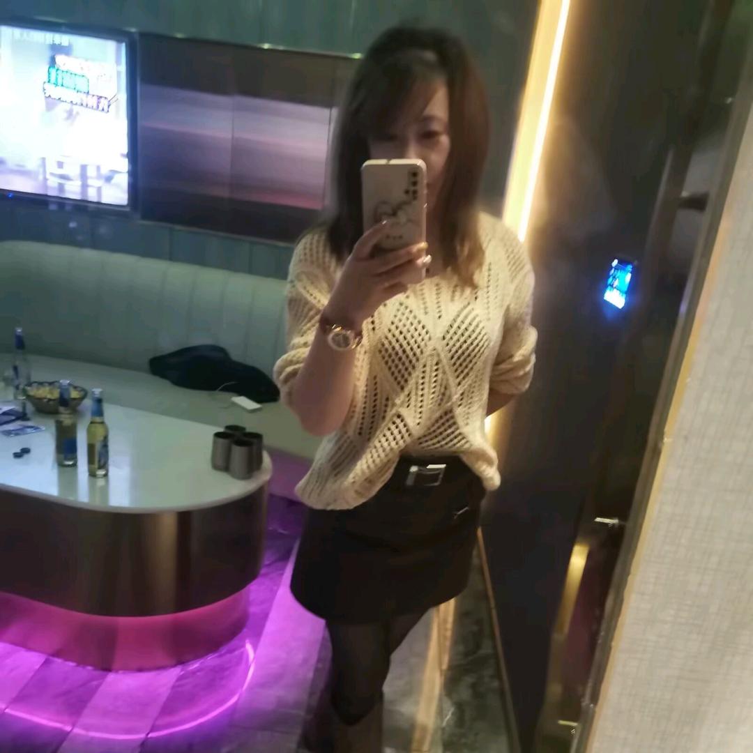 叶子💋🌹（请勿连赞）