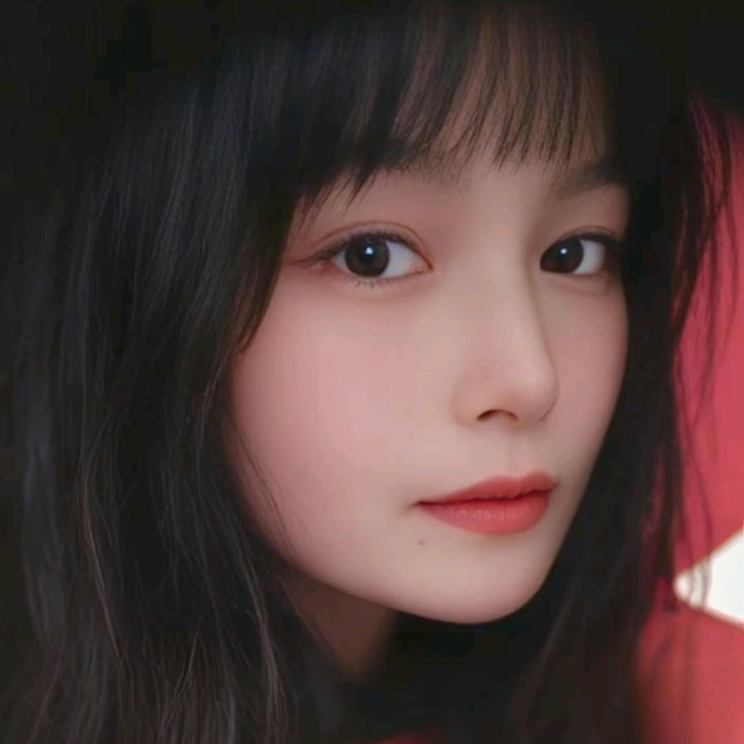 °。🌸褚伊人 。°