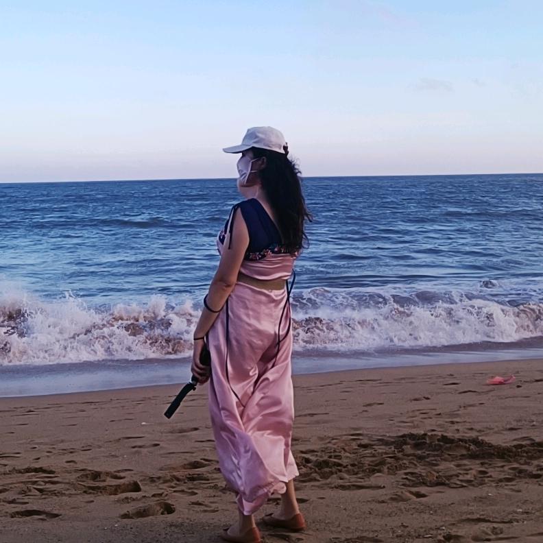 王虹懿（yi）