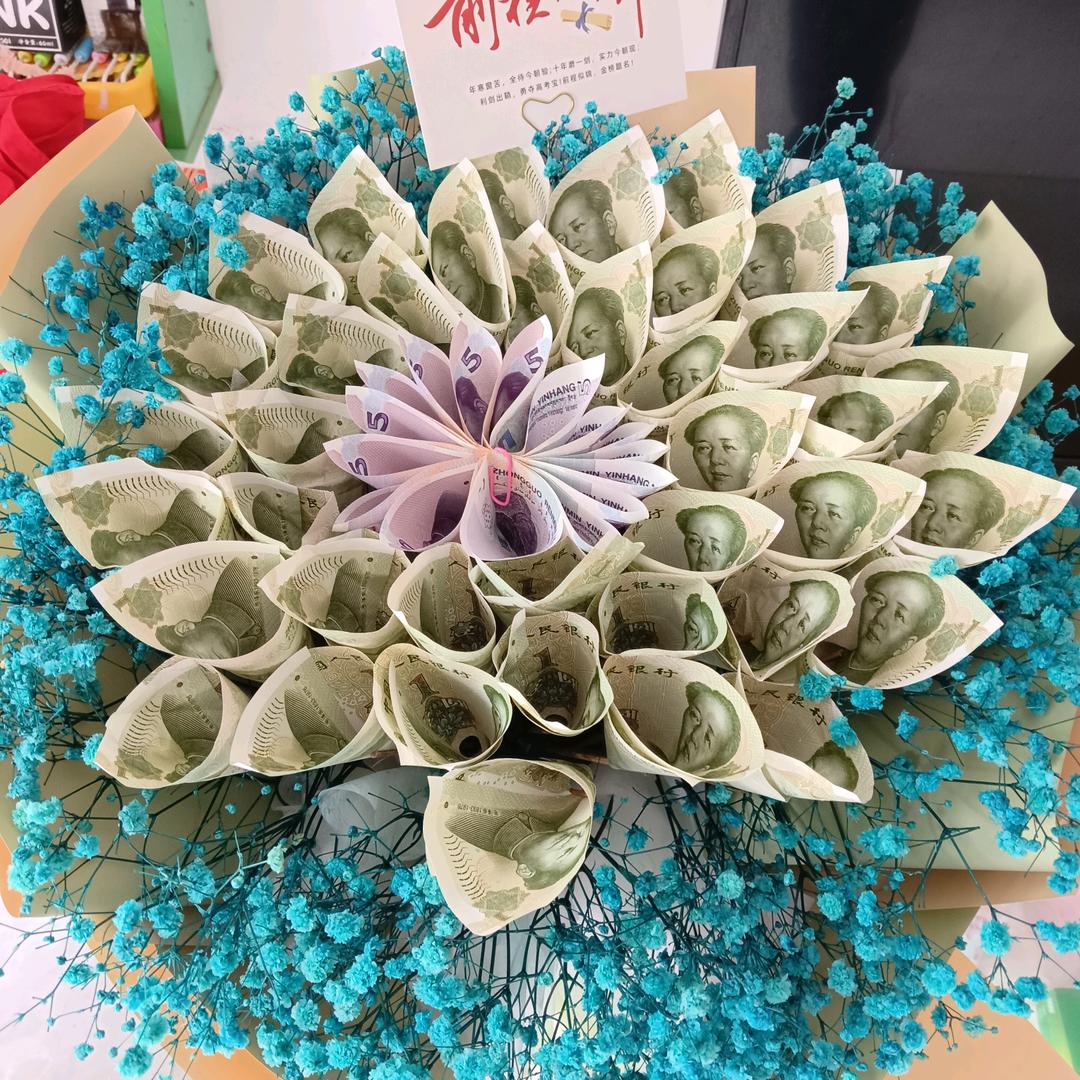 快乐的单身姐😝