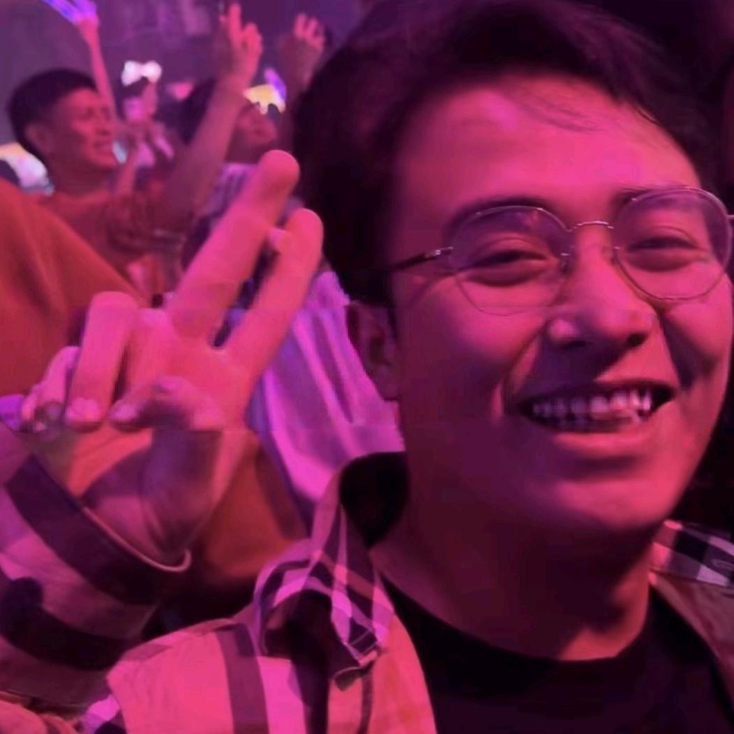 酒吧营销小杨哥