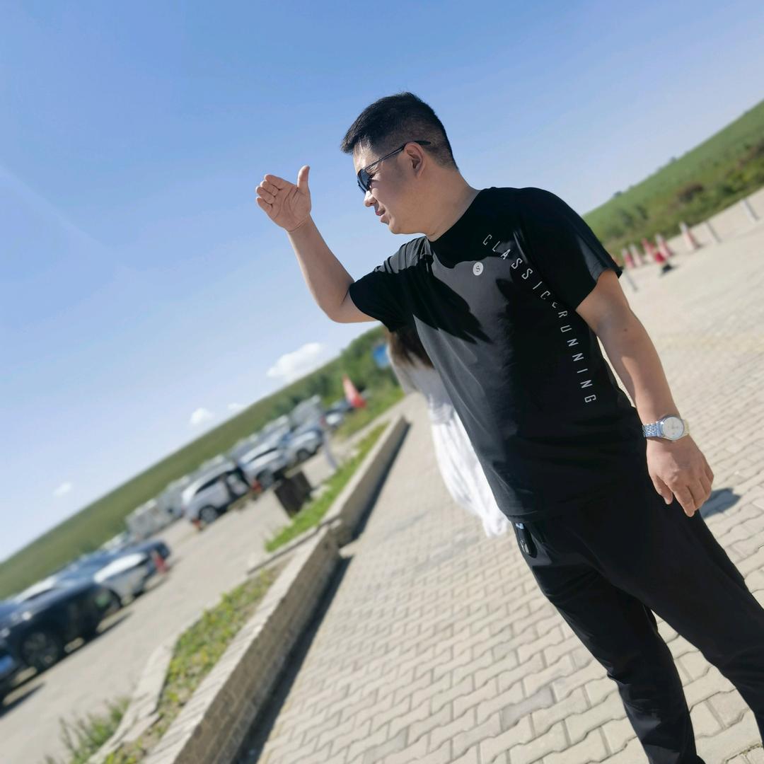 樱蔓妮香曼丽儿店（文军）