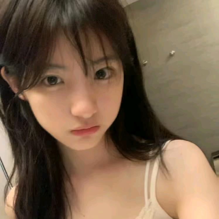 霞姐头像