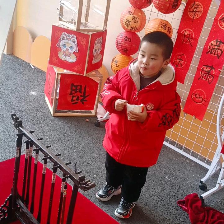 贾东莉
