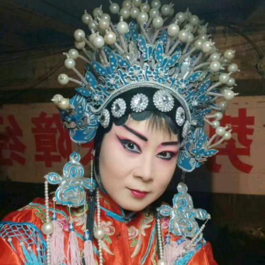 安静的心霞