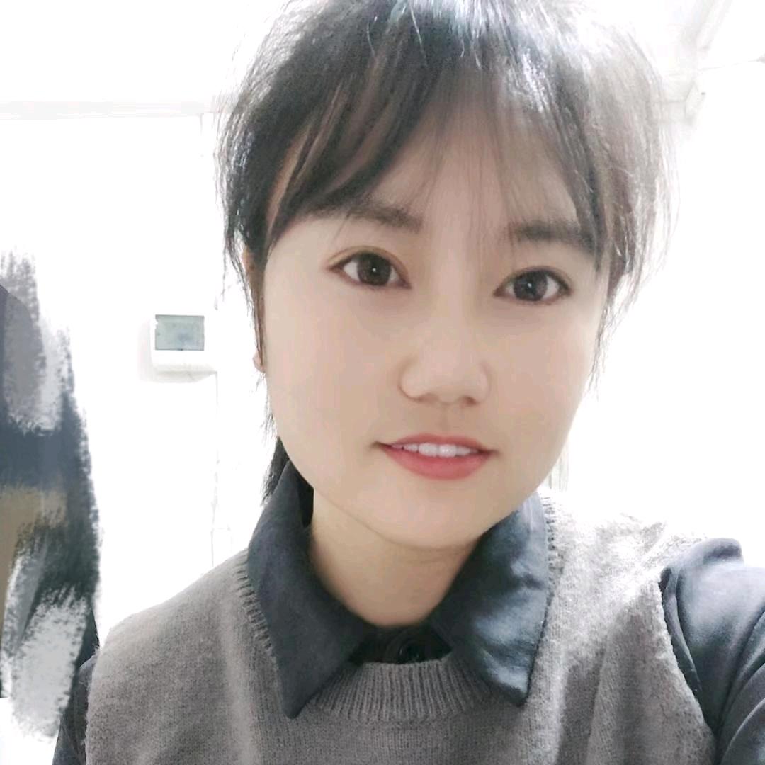 阿 香  🌸🌸🌸
