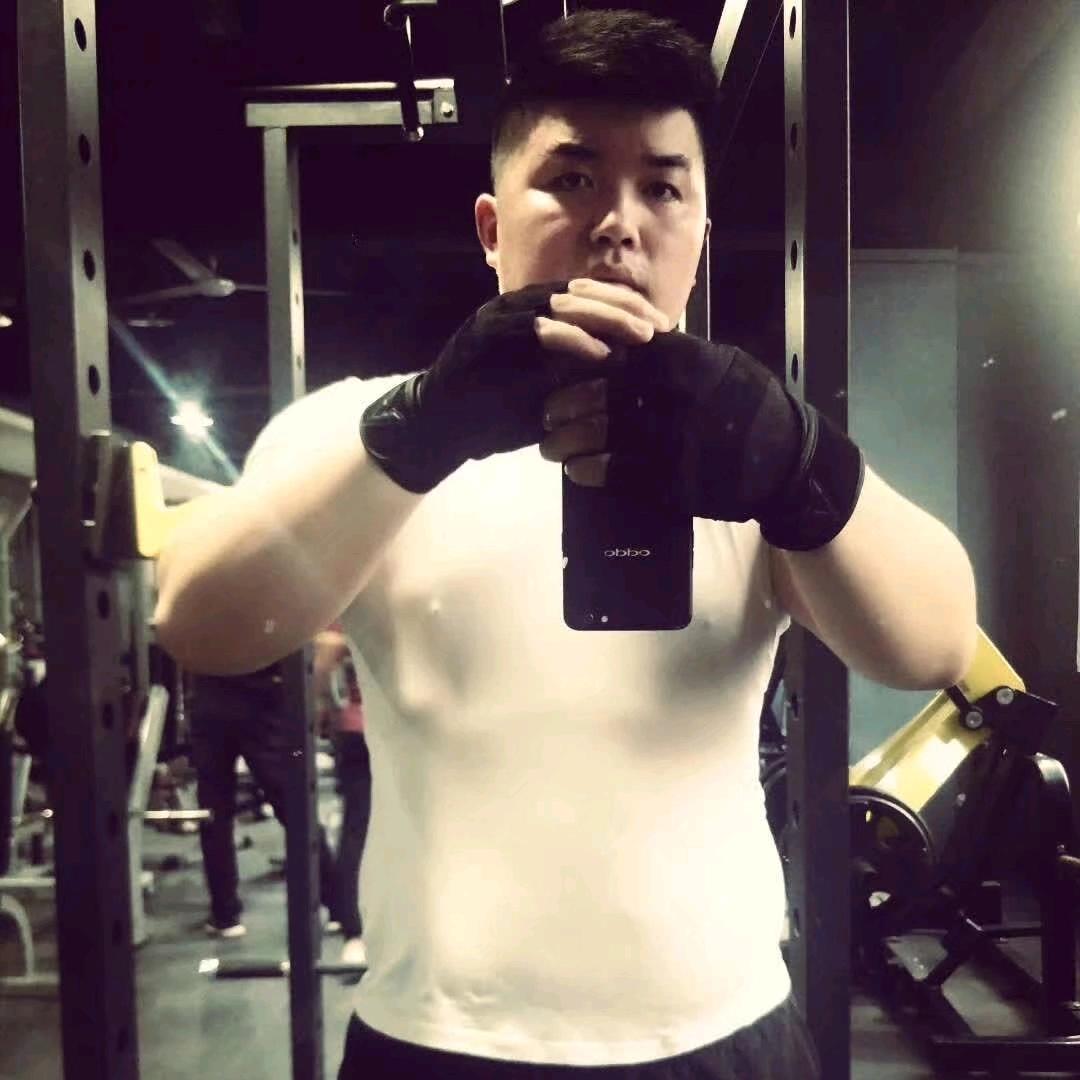 闫大侠【减肥中】