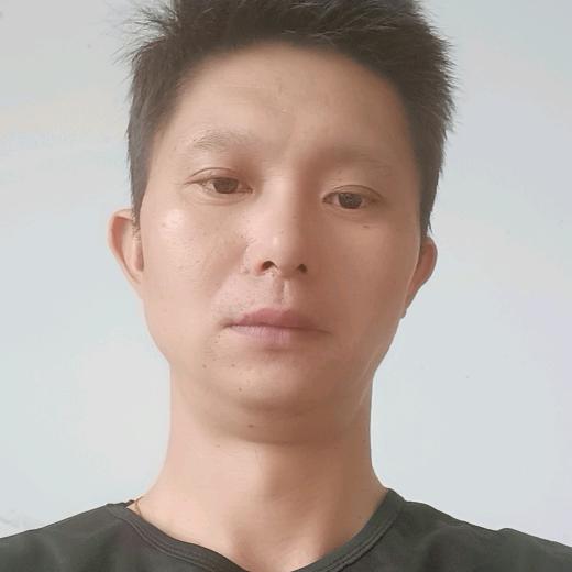 張英富