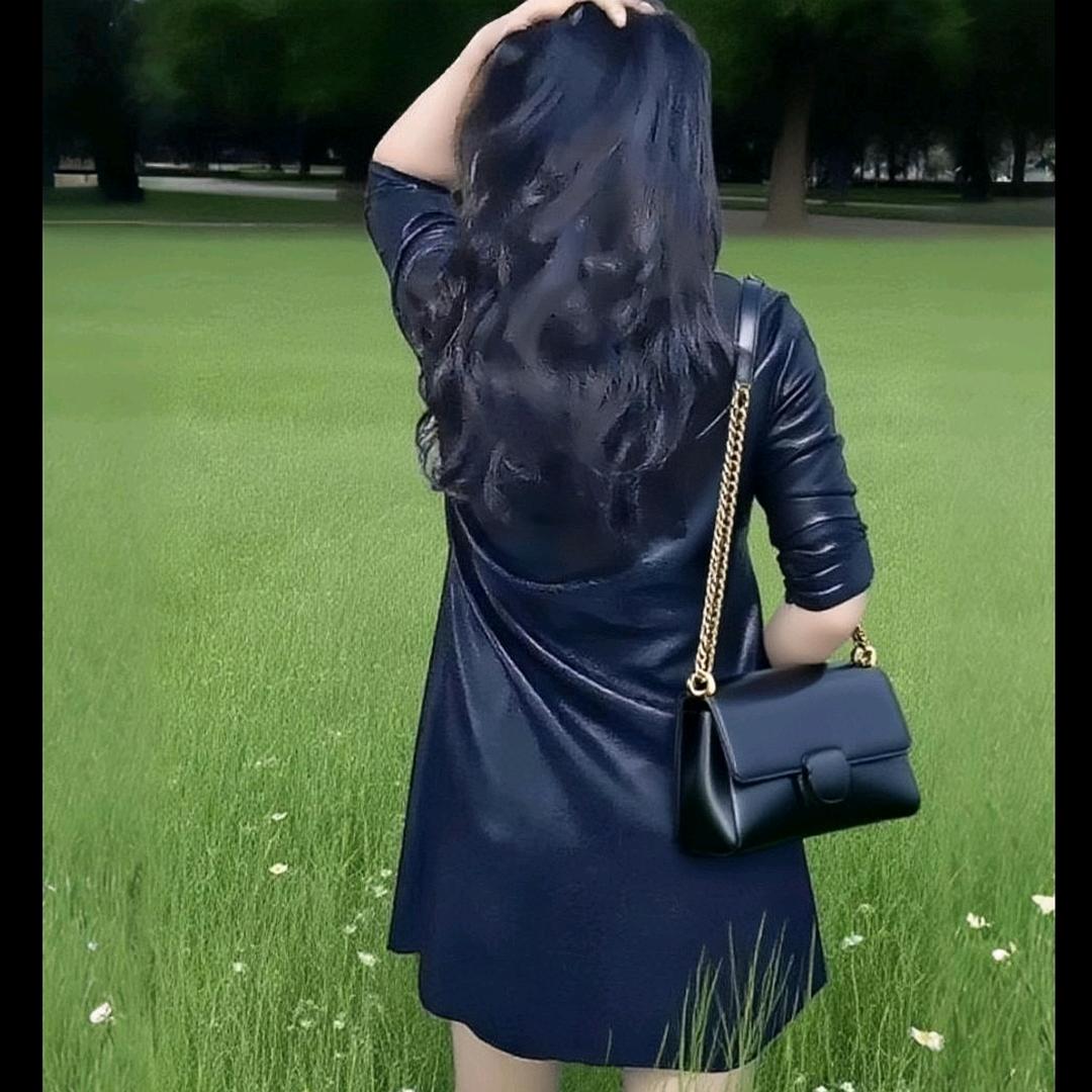 何爱妃(钟情于黑色)