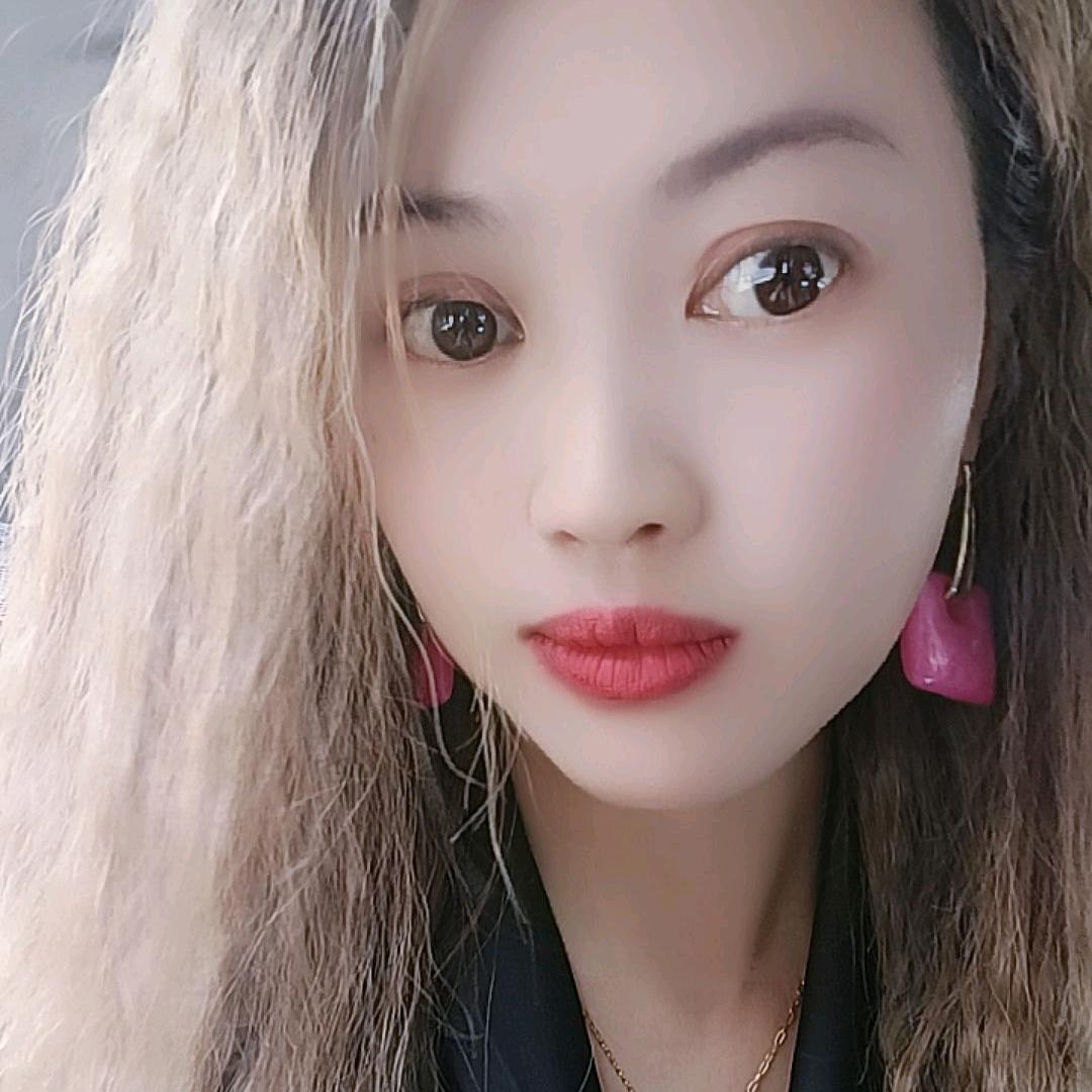 踮起脚尖、靠近阳光