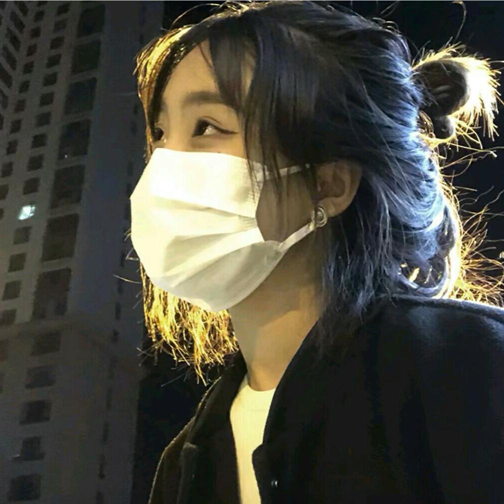 女二.