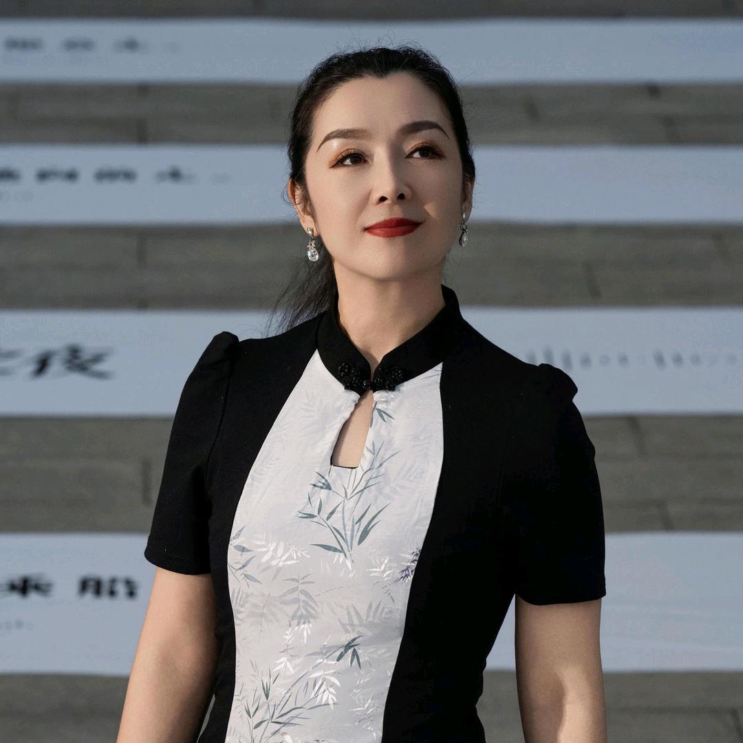 主持人叶文@抖音