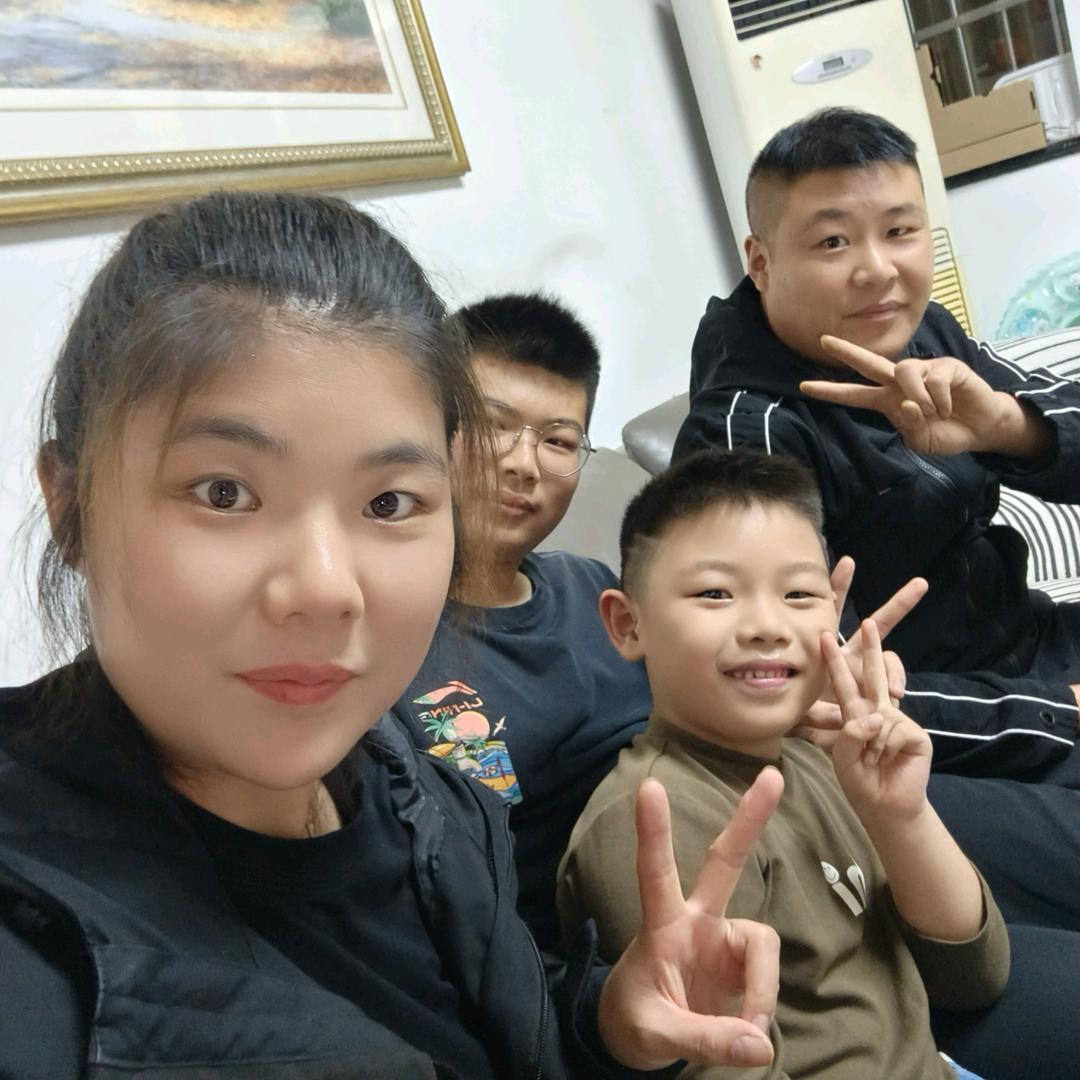 丹阳市百家兴菜市场胖子水果