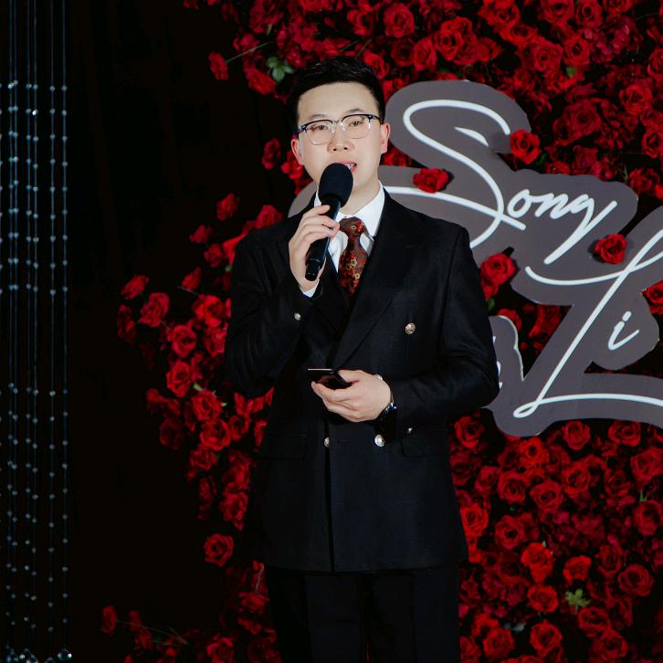 西宁主持人子木