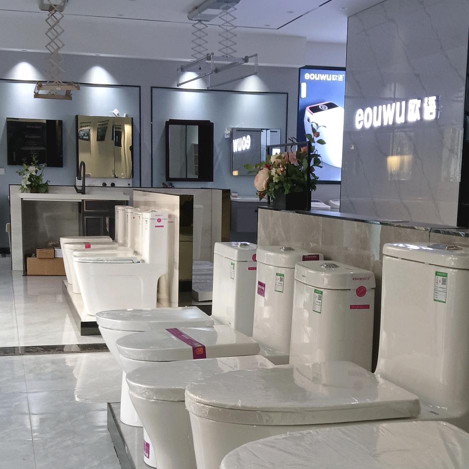 高安青城《水电团队》