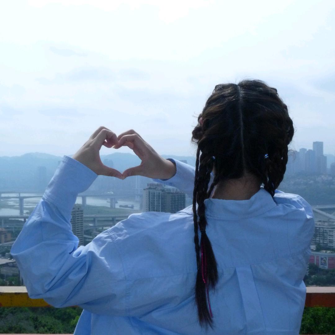 蜡笔木有小新°