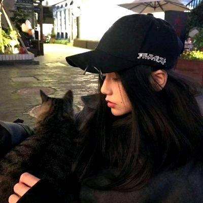 漫步雨夜。。