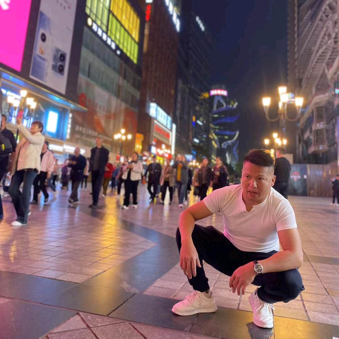 兴文鼎铭吊装工程设备租赁有限公司李春