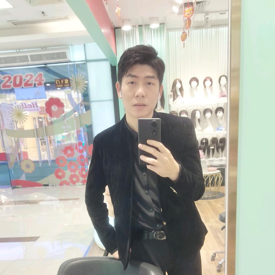 中山益华假发发型设计师阿鹏