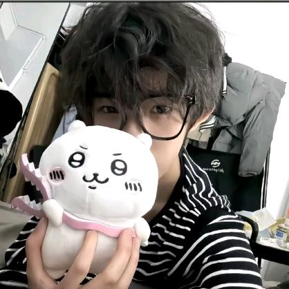 ૮₍ ˃ ⤙ ˂ ₎ა