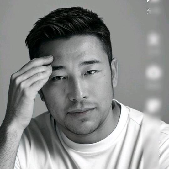 就这样愉快的决定了