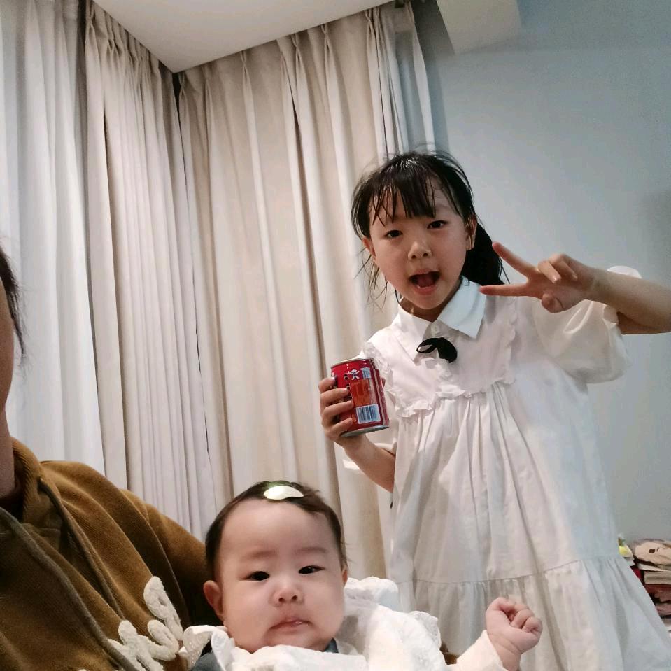 大姐亞亞