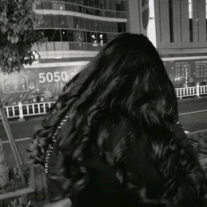 好来玉小姐