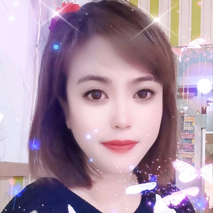 爱雕刻的小姐姐