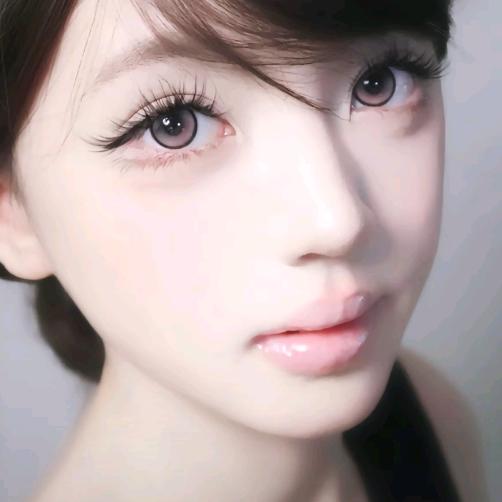 沃德天·泥维森陌·拉慕眉