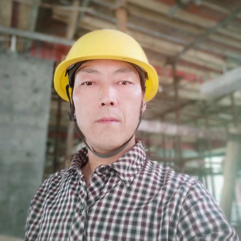 风中的云