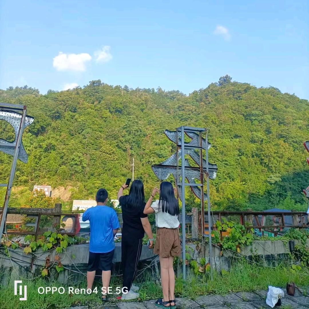 君乐宝童梦之家孕婴连锁(博爱路店)专用号