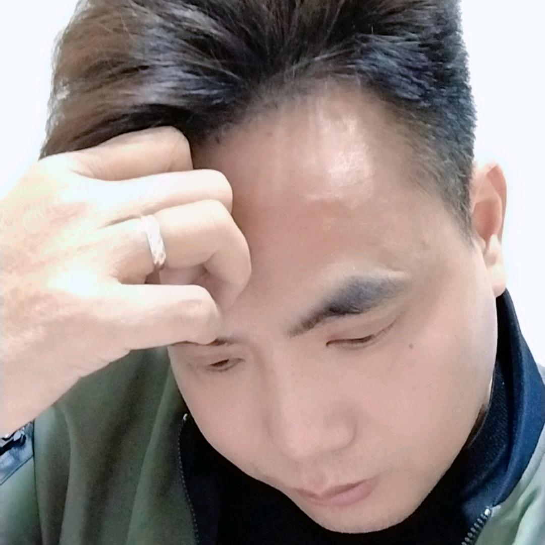 半杯青茶