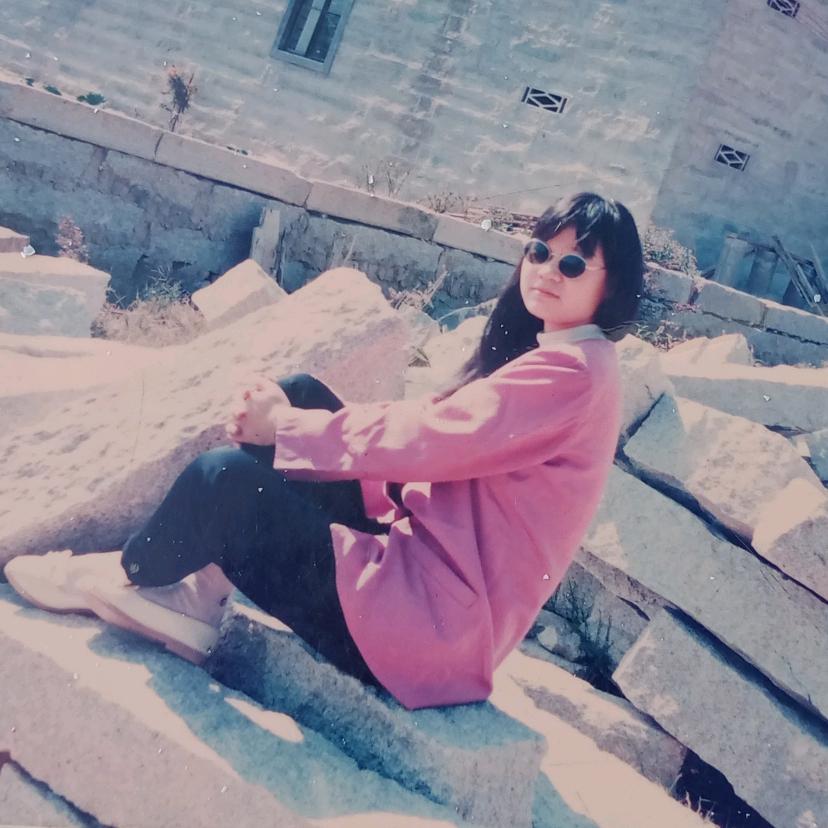 云淡风轻(๑><๑）